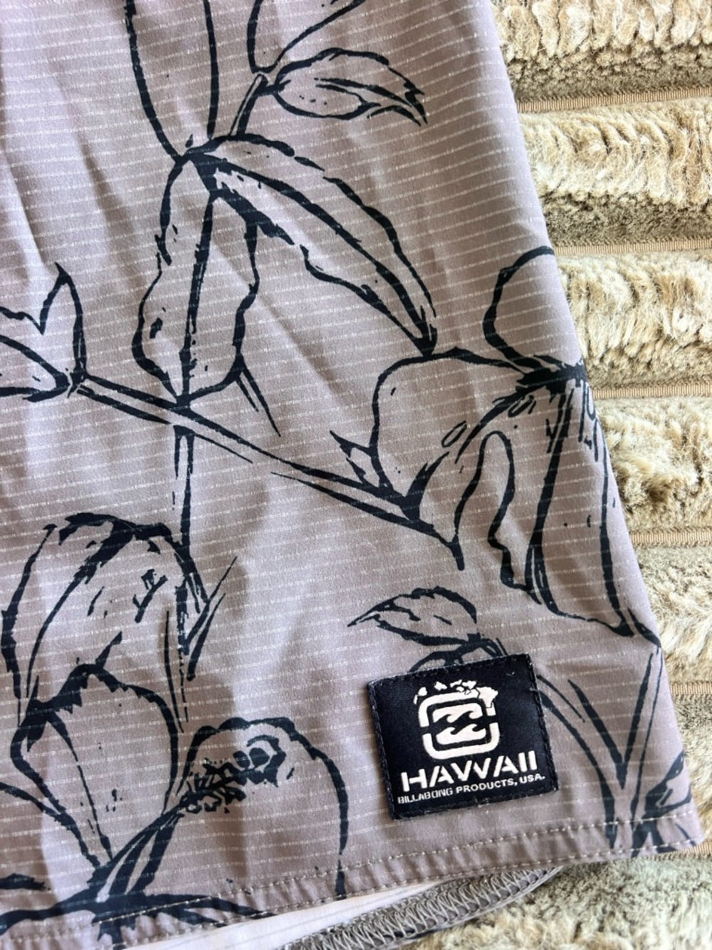 Billabong Men's Swim Trunks- Size 38 - Picture 2 of 8